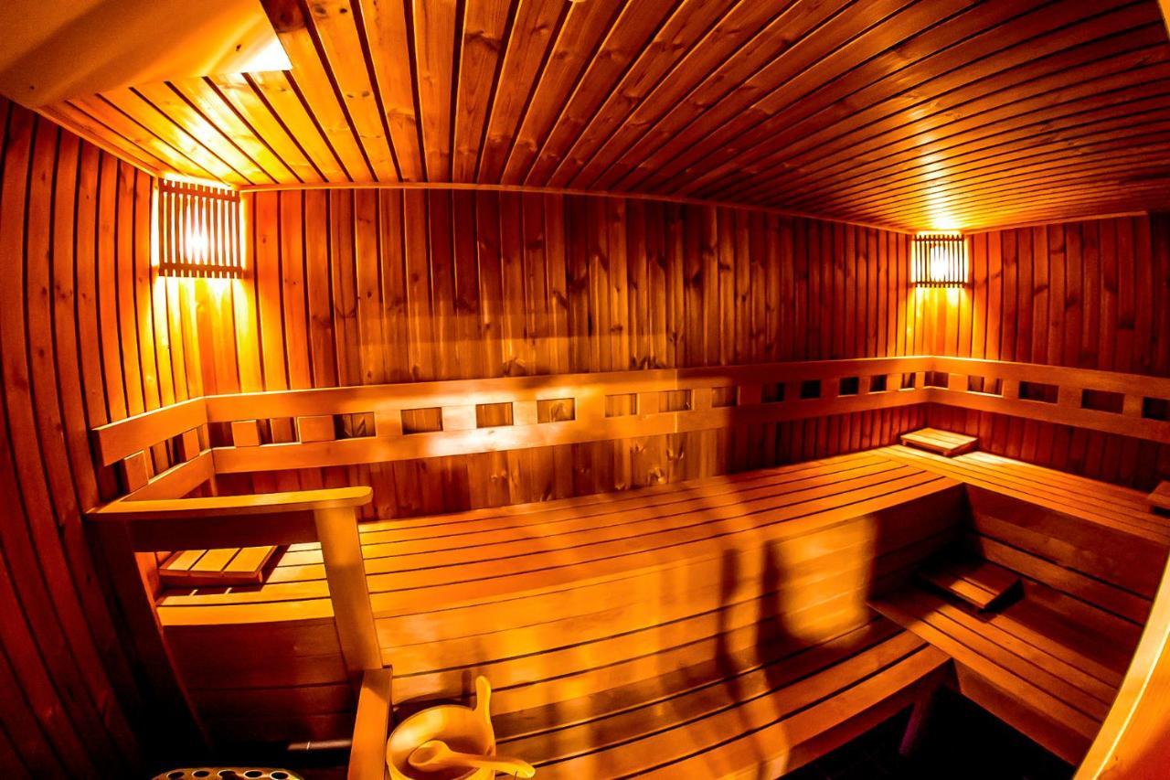 Cvse Clubhaz Es Panzio Bed and Breakfast Cegléd Exteriör bild