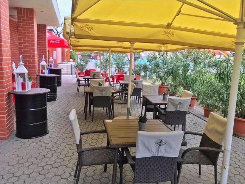Cvse Clubhaz Es Panzio Bed and Breakfast Cegléd Exteriör bild